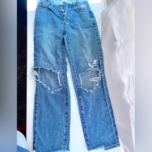 PacSun Denim - pacsun size 23 ripped mom jeans